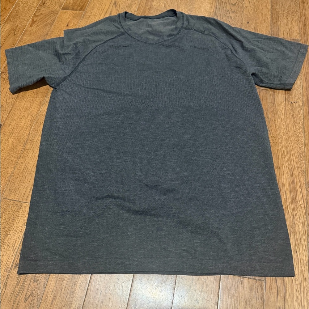lululemon athletica Charcoal Short Sleeve Tee